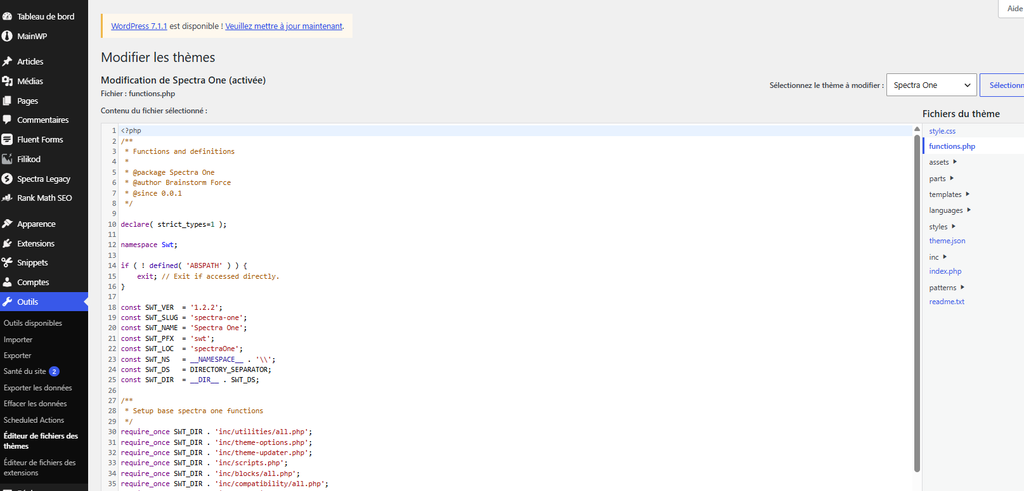 Éditeur de fichiers de thème, fichier functions.php ouvert avec le code